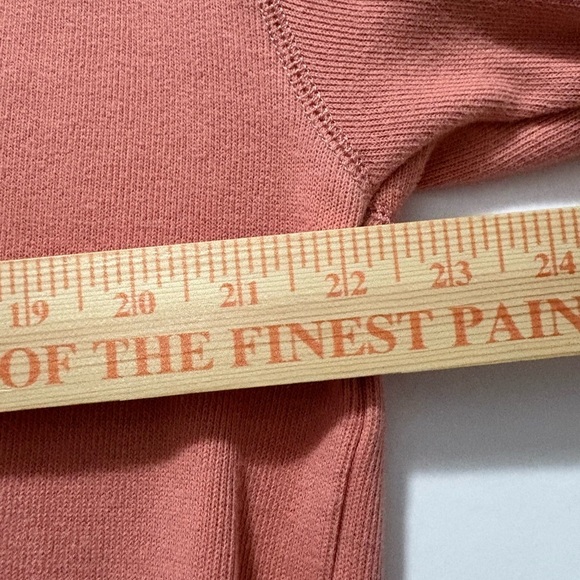 Tommy Bahama Athleisure Ribbed 100% Cotton Coral Knit 3/4 Top and Cropped Pants. - Picture 10 of 16